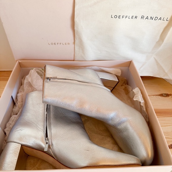 Loeffler Randall Booties Cooper Silver Metallic - Picture 2 of 6